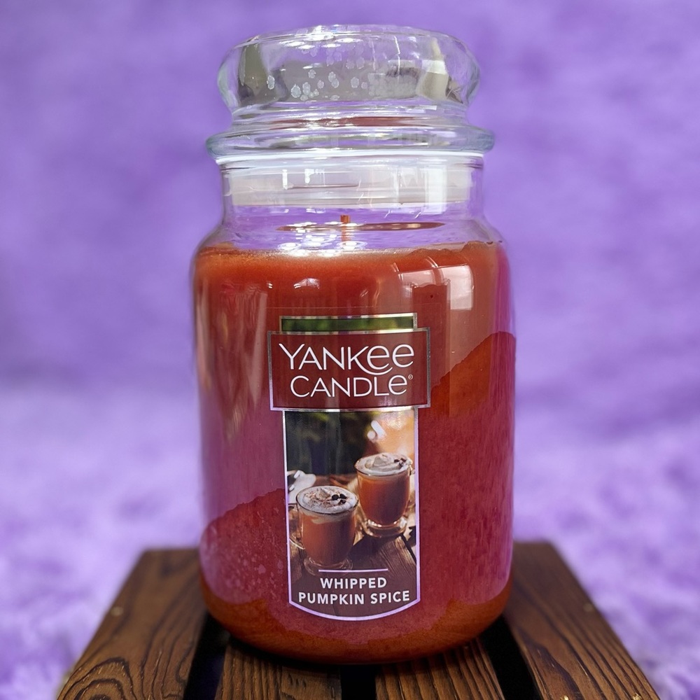 Large YANKEE CANDLE Whipped Pumpkin Spice 22 oz - Picture 7 of 11